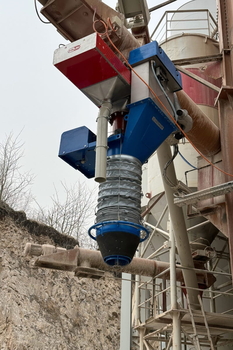 MSSJ-AC HD 600 SCORPION automatikus rácsos mágneses szeparátor az őrölt mészhidrát ereszcsatornájában