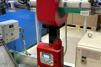 Szabadeséses fémdetektor METRON 05 CR – műanyagok extrudálása és fúvása