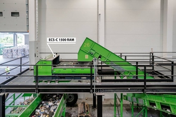 Fémek elválasztása egy települési hulladék válogatósoron