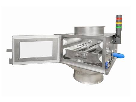 Szekrény típusú rácsos mágneses elválasztók MSS-MC ALARM telítettségi kijelzővel